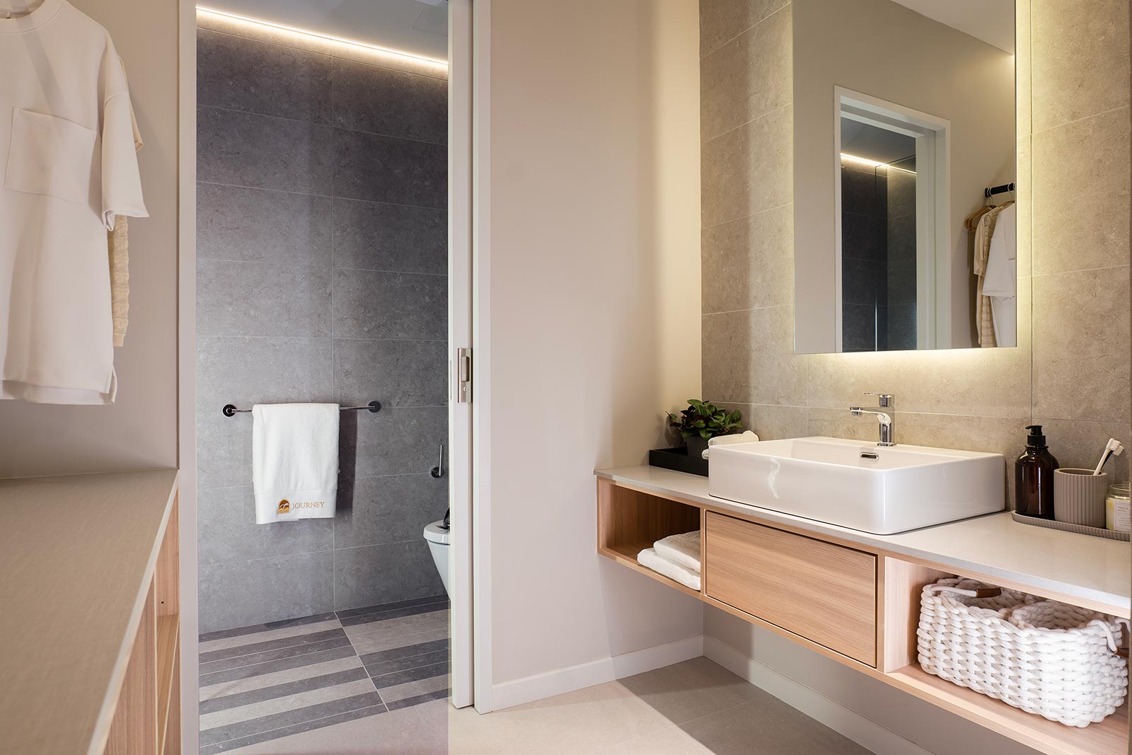 ebac home tropicana gardens 09 bathroom vanity 1600px