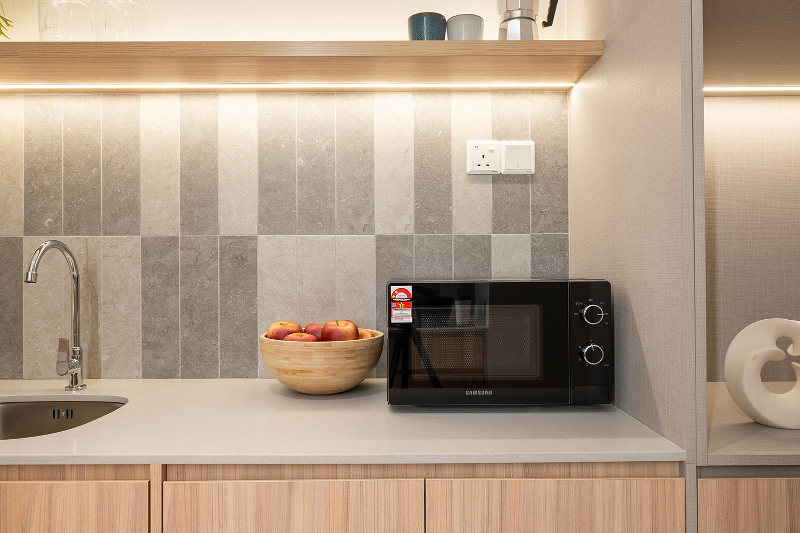 ebac home tropicana gardens 13 kitchen design 1600px