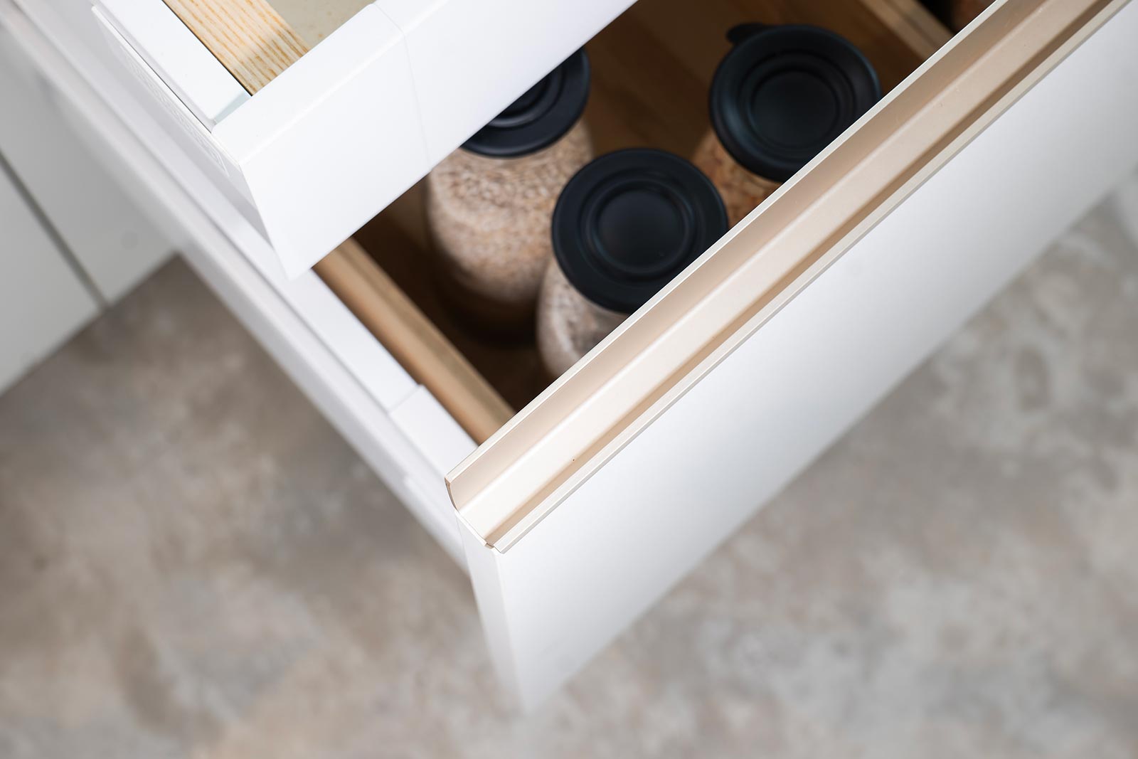 ebac home wisma fiamma 04 kitchen soft close drawers 1600px